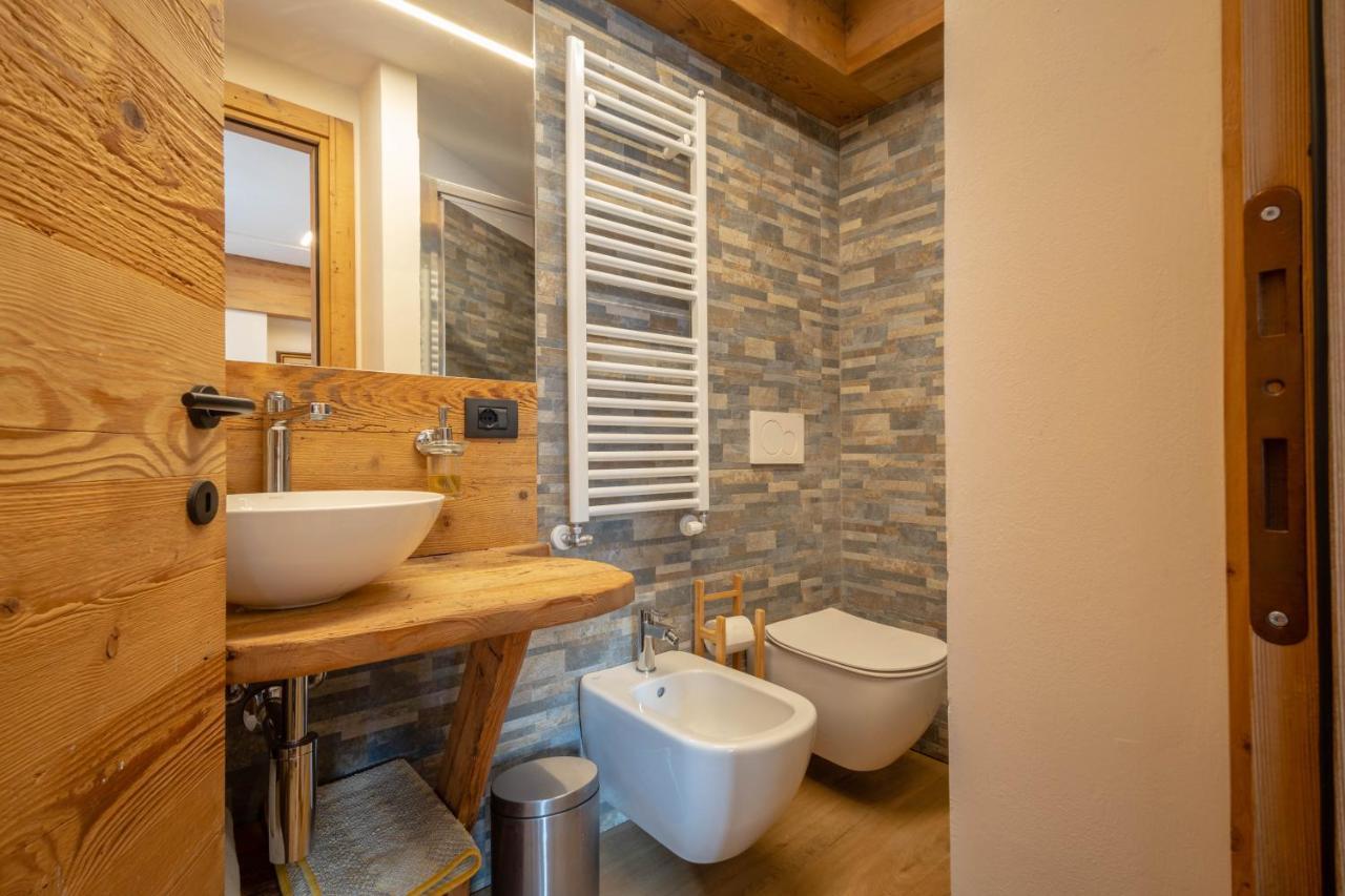 Hotel & Ristorante Serenella Breuil-Cervinia Exteriör bild